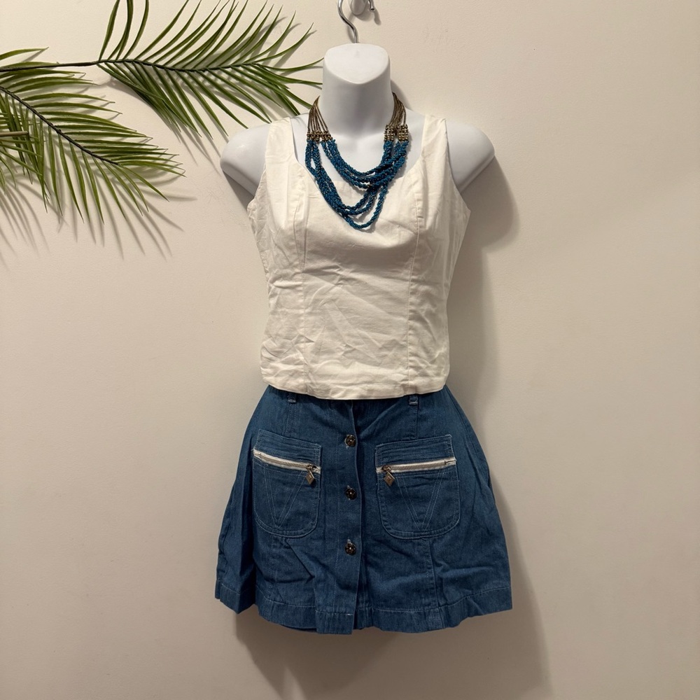 Banana Republic White Top with elastic back